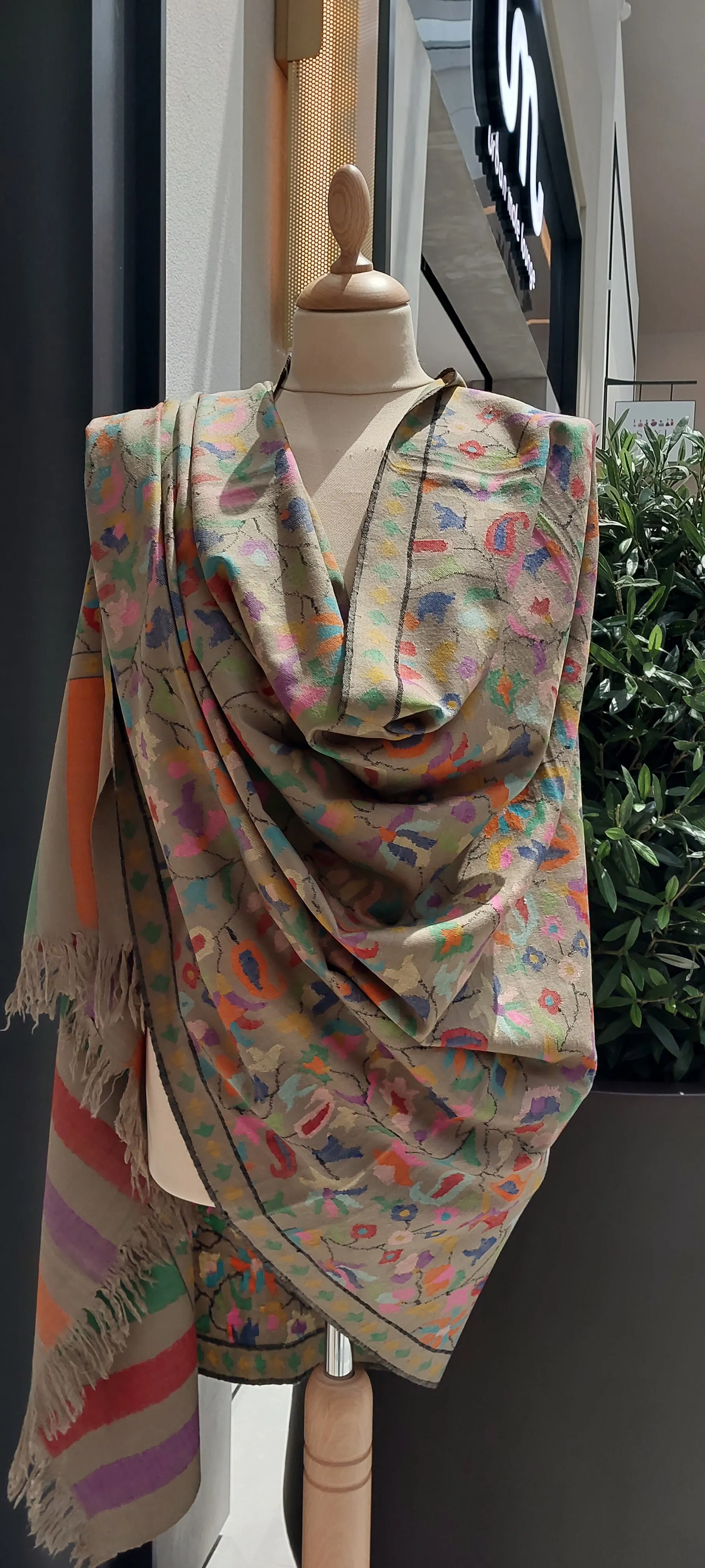 Emaan Grey Kashmiri Kani Pashmina Shawl