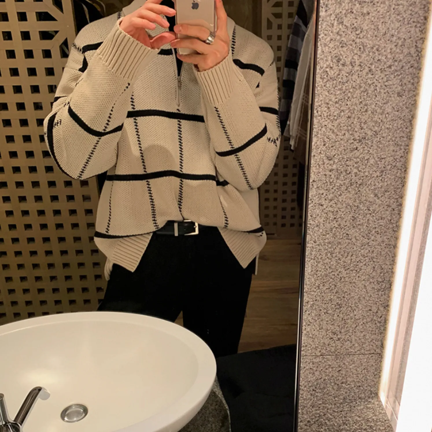 [Korean Style] 2 Colors Wool Lapel Collar Zip Sweaters